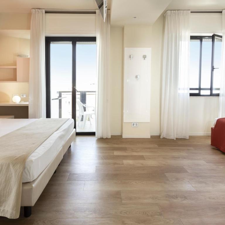 Hotel 2000 Riccione - Camera Familiare Deluxe - 5