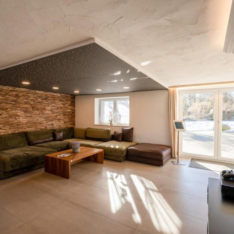 Up to 37 people - Your home - Mountain home - Apartment - 17