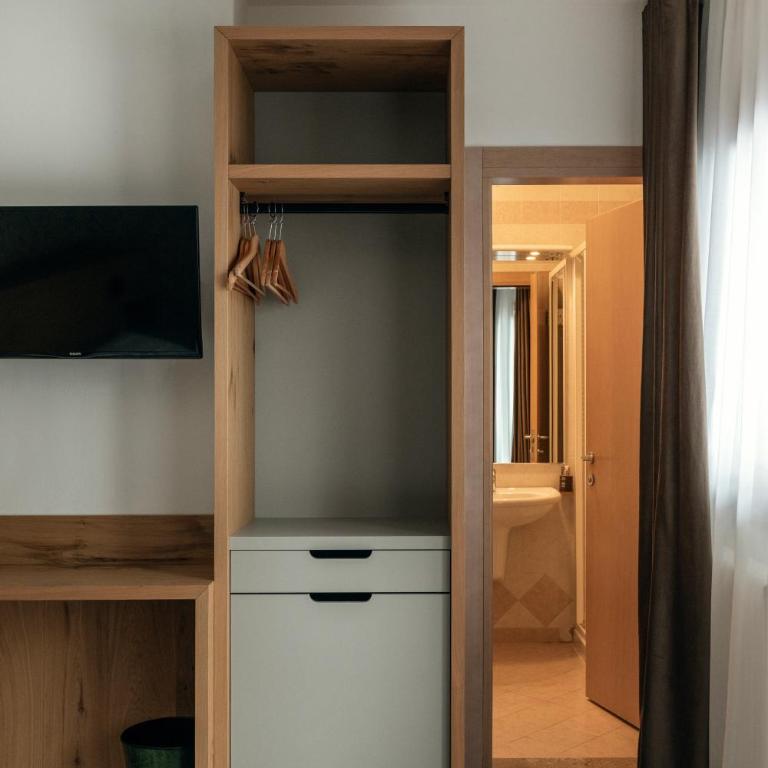 Hotel Montana - Classic Doppel- oder Zweibettzimmer - 2