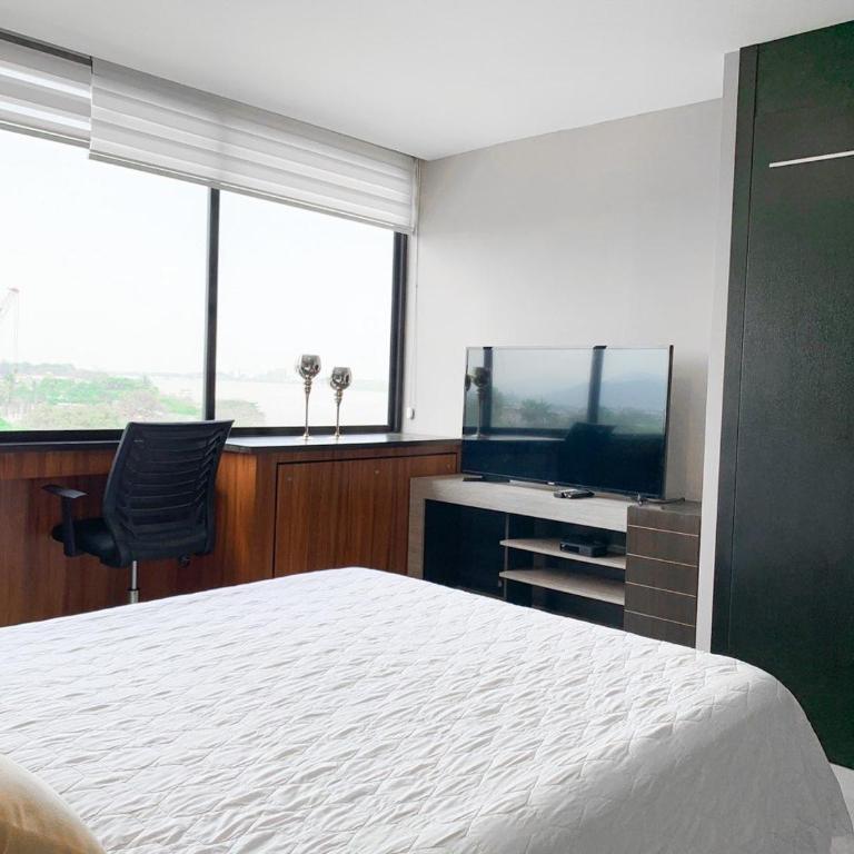 Depa familiar en piso alto vistas espectaculares - Two-Bedroom Apartment with City View - 19
