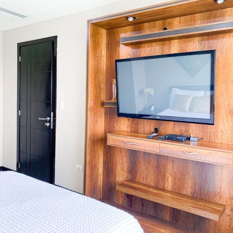 Depa familiar en piso alto vistas espectaculares - Two-Bedroom Apartment with City View - 30