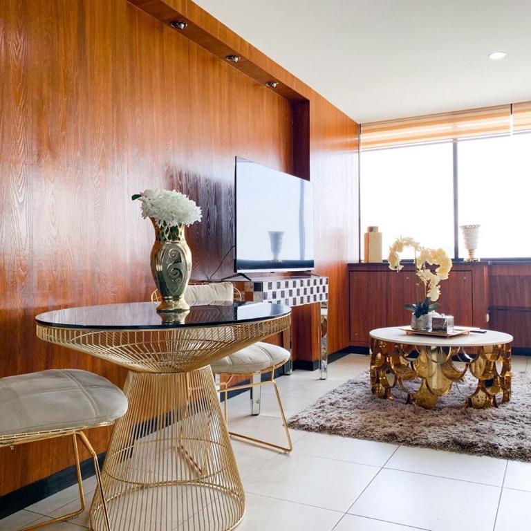 Depa familiar en piso alto vistas espectaculares - Two-Bedroom Apartment with City View - 1