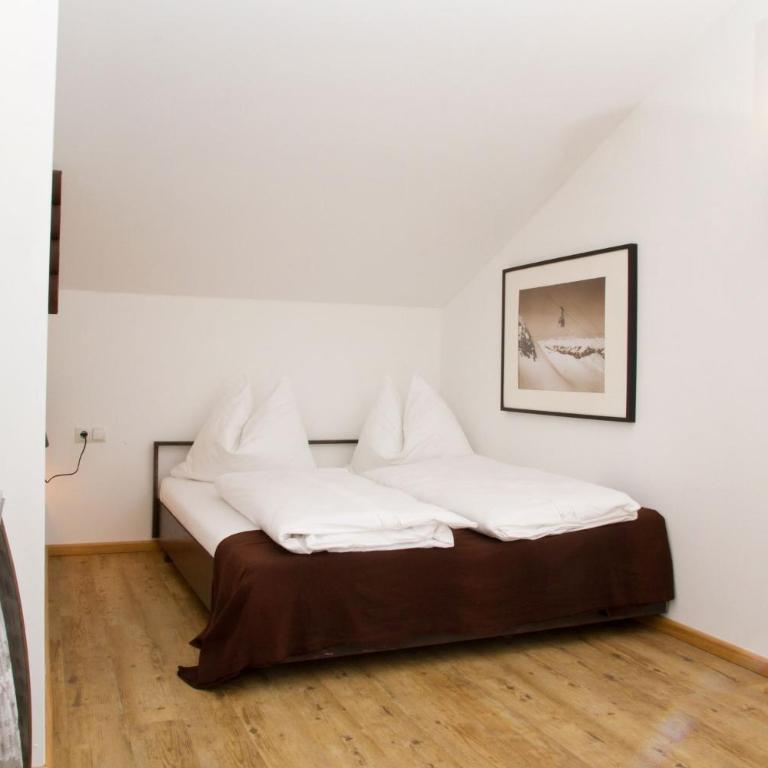 Arnsteiner Apartments - Apartment mit 2 Schlafzimmern und Balkon - 9