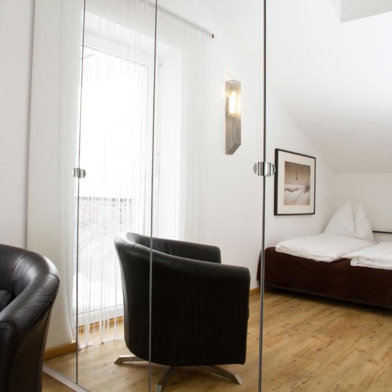 Arnsteiner Apartments - Apartment mit 2 Schlafzimmern und Balkon - 10