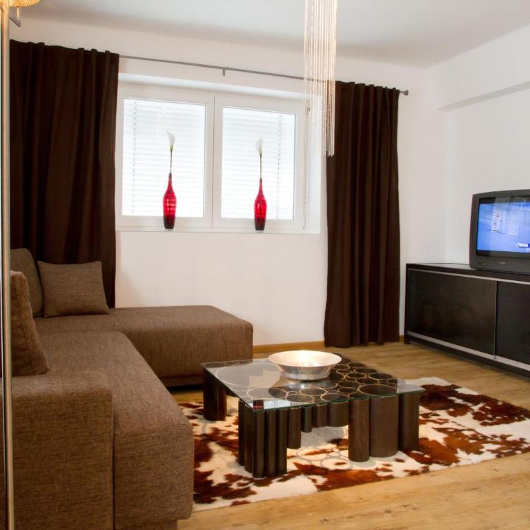 Arnsteiner Apartments - Apartment mit 2 Schlafzimmern und Terrasse - 4