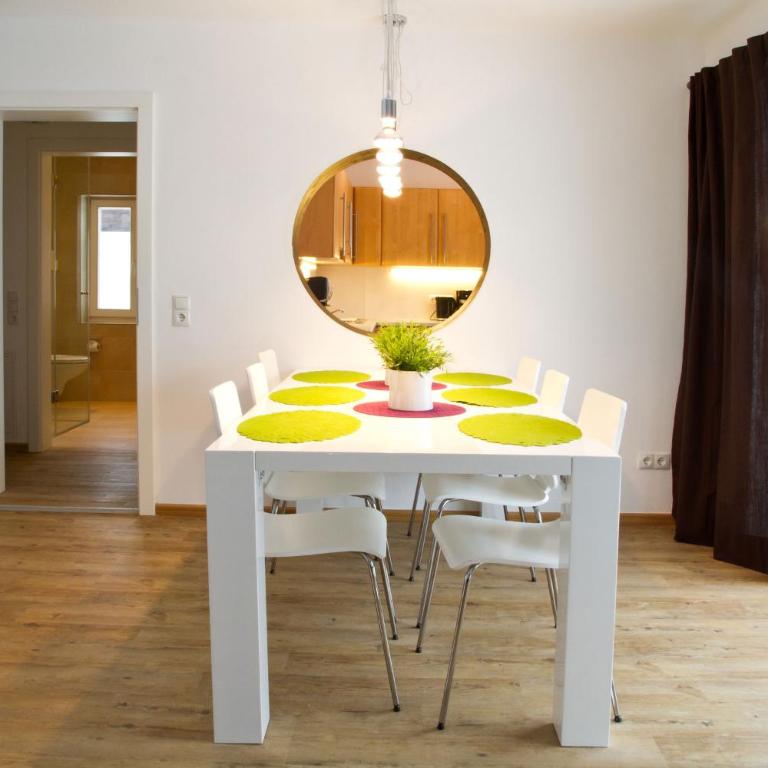 Arnsteiner Apartments - Apartment mit 2 Schlafzimmern und Terrasse - 11