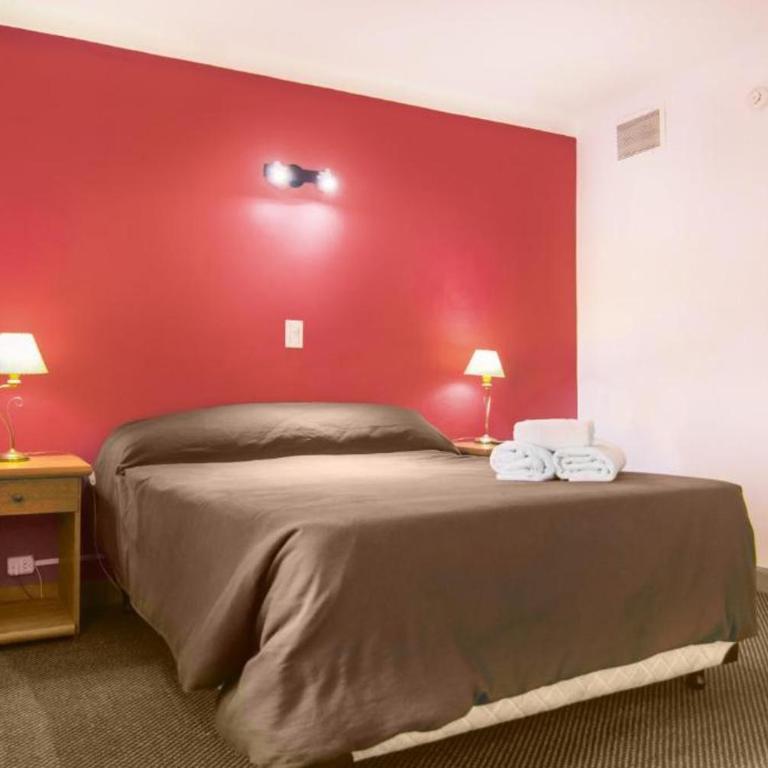 Hotel Royal - Habitación Doble con baño privado - 1 o 2 camas - 2