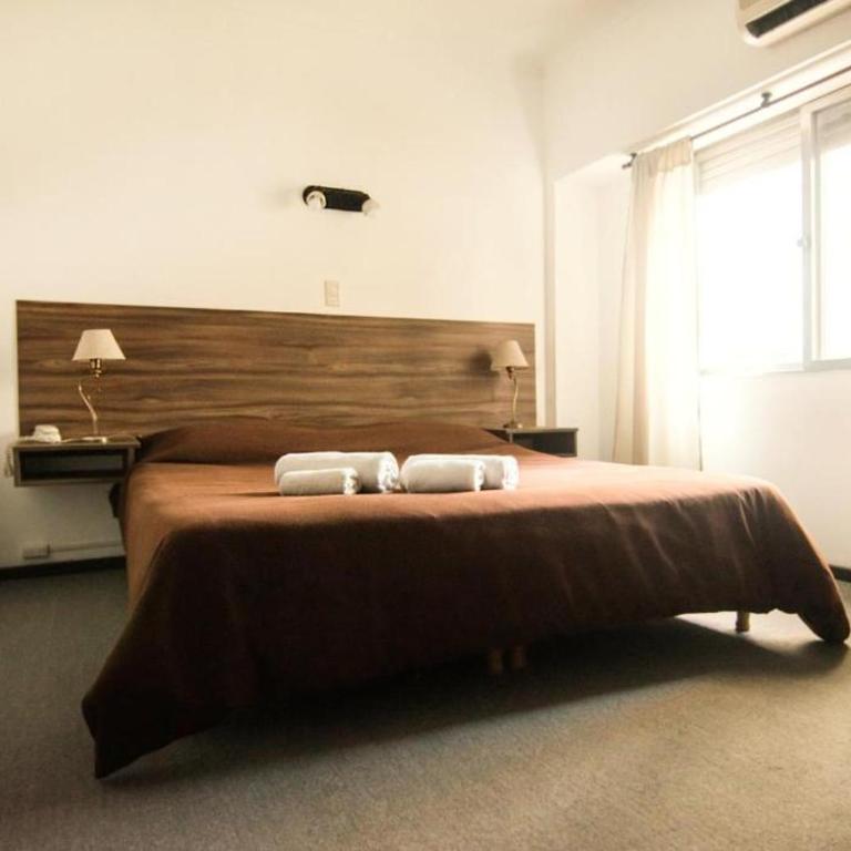 Hotel Royal - Habitación Doble con baño privado - 1 o 2 camas - 1