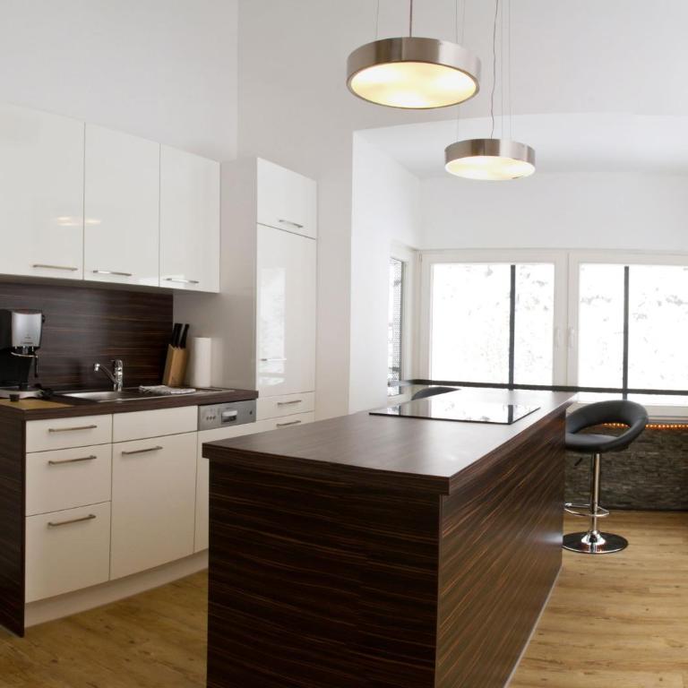 Arnsteiner Apartments - Apartment mit 2 Schlafzimmern und Balkon - 14