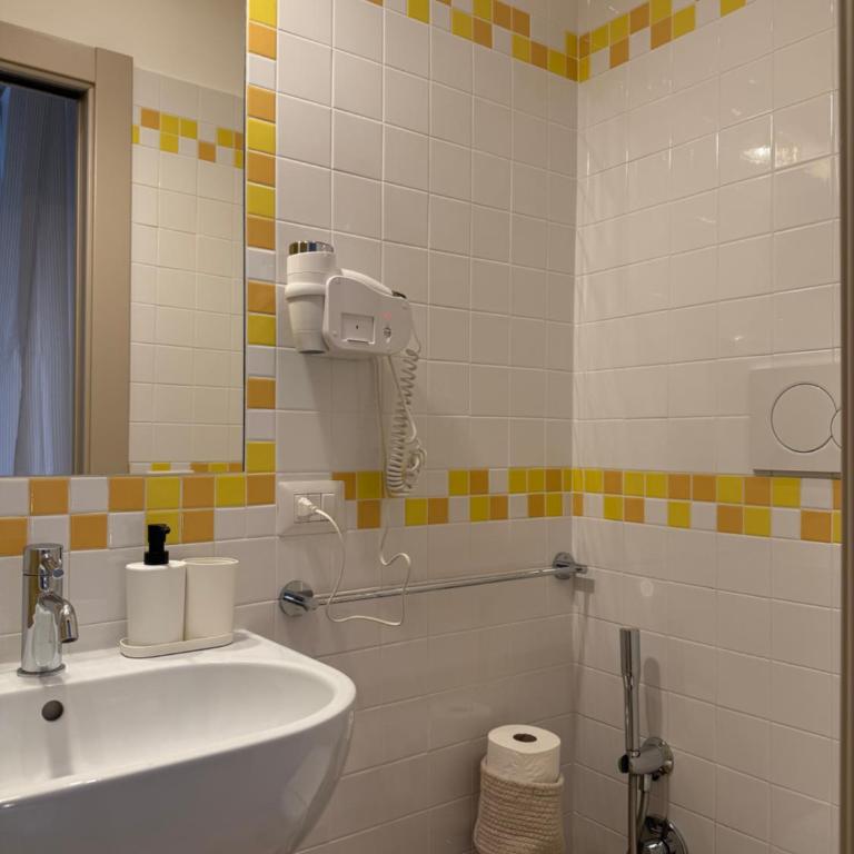 Green Rooms Trastevere - Camera Matrimoniale con Bagno Privato - 3