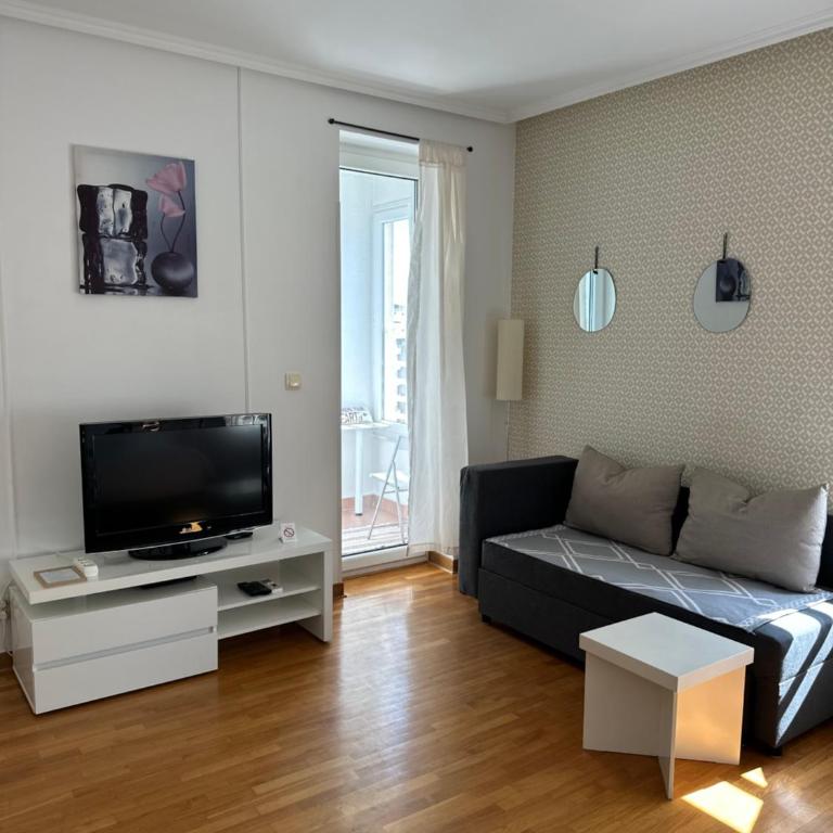 Nevena Belville Apartments - Studio with Balcony - 5