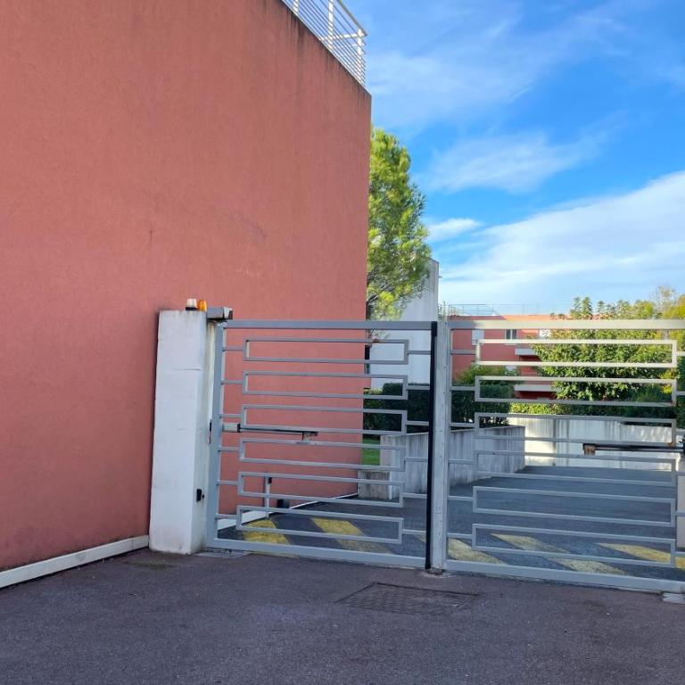 Studio proche plage avec jardinet et parking - Casa Garcia - Studio-Apartment - 12