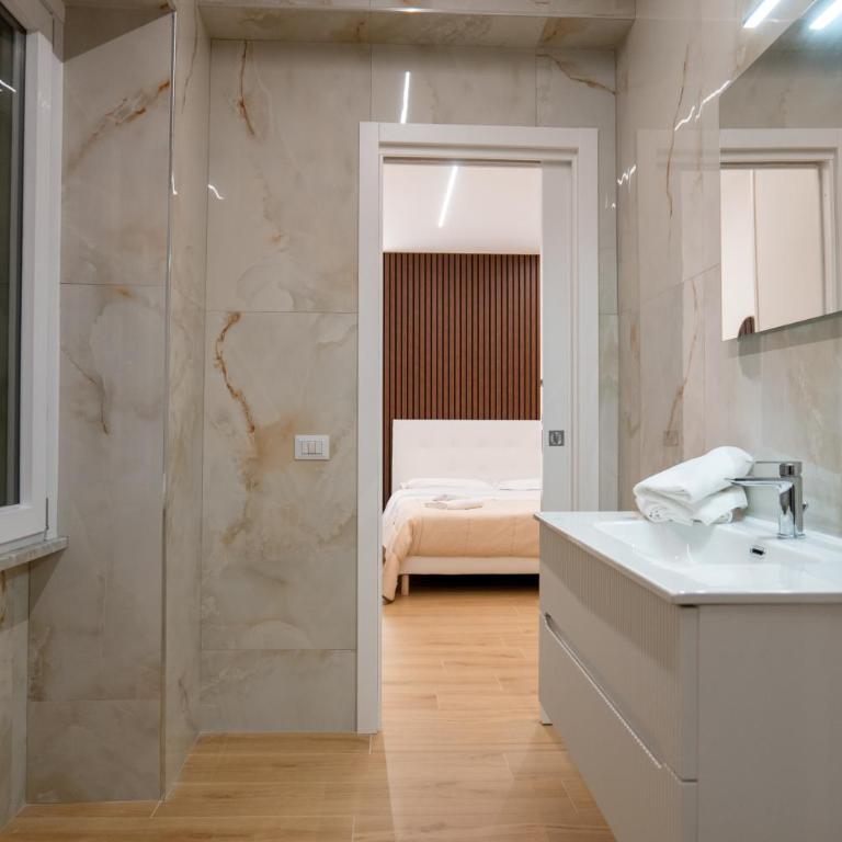 Relais San Demetrio - Modern & Central rooms by Leading Hotel - Camera Queen Deluxe - 3