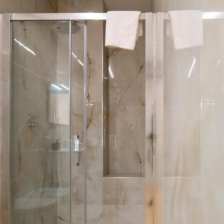 Relais San Demetrio - Modern & Central rooms by Leading Hotel - Camera Queen Deluxe - 11