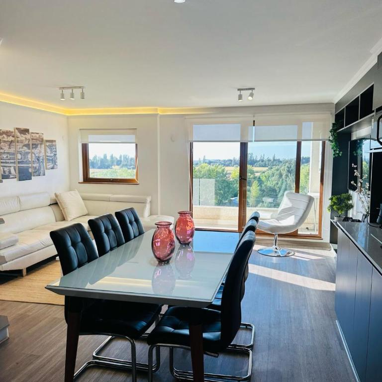 Moderno y Amplio - Apartamento de 2 dormitorios - 20