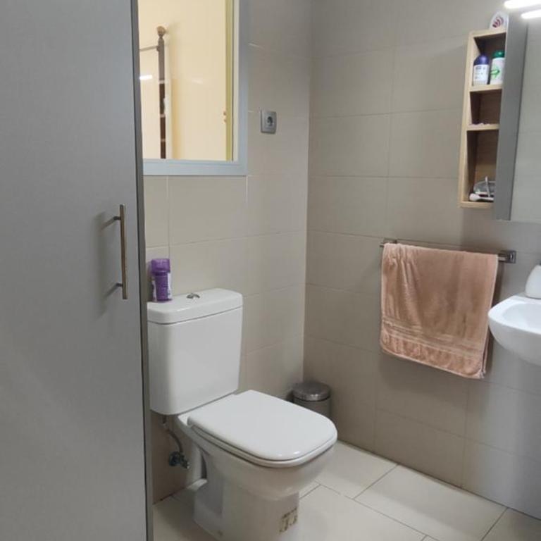 Apart Barlovento con piscina a 10 min de la playa - Apartamento Estándar de 3 dormitorios - 10