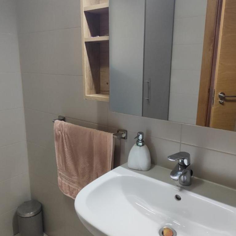 Apart Barlovento con piscina a 10 min de la playa - Apartamento Estándar de 3 dormitorios - 14