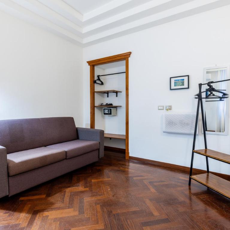 Corso 151 - Double Room with Private External Bathroom - 16