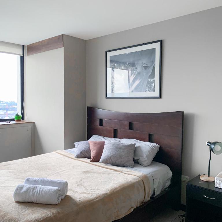Suite vista al rio desde piso alto parking - Suite with City View - 13