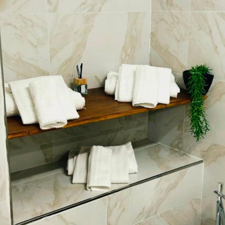 LA Dimora di Piazza Bellini - Apartment - 20