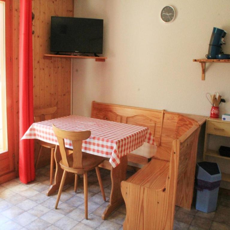 Apartment with private balcony - Apartment - 4