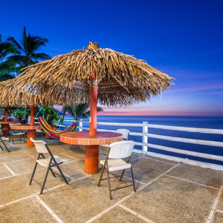 Traditional Sierra Leon Oceanfront Rooms - Adults Only - Habitación Doble Estándar con vistas al mar - 2 camas - 5