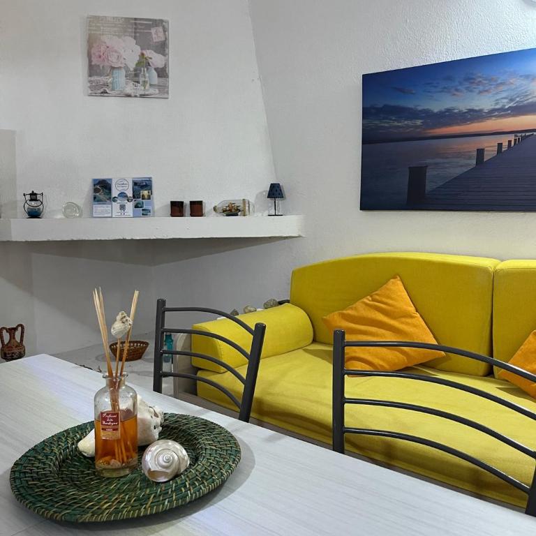 Beachfront Villa Sea & Garden - 2BR - AC - WiFi - BBQ - Parking - Pet Friendly - Casa con 2 Camere da Letto - 3