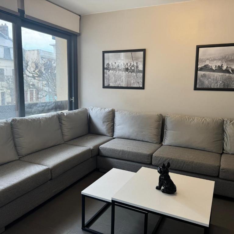 Appartement PLACE MORNY, HYPER CENTRE ! - Appartement 2 Chambres - 4