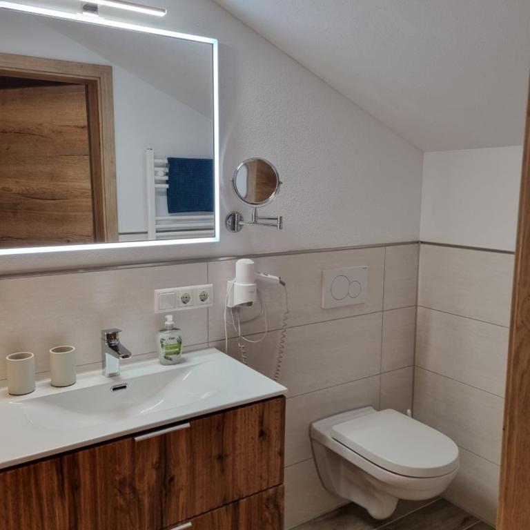 Landhaus Poppler mit Aufzug - Apartment mit 1 Schlafzimmer - 8