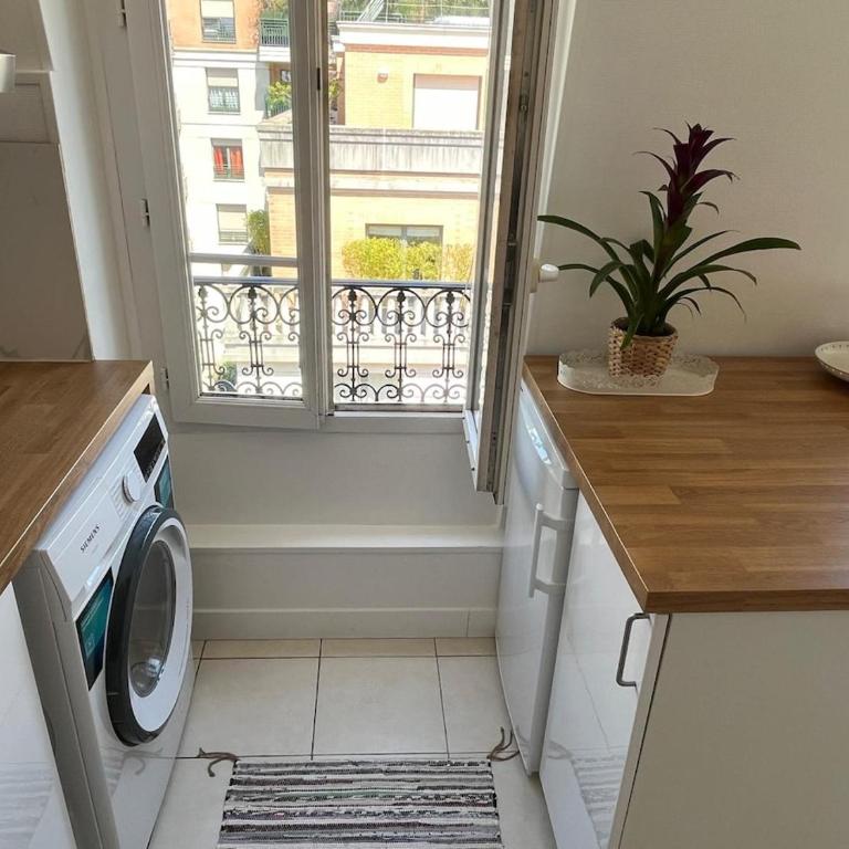 Superb Studio with Eiffel Tower View - Appartement 1 Chambre - 2