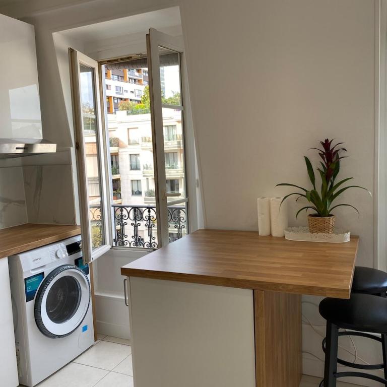 Superb Studio with Eiffel Tower View - Appartement 1 Chambre - 18