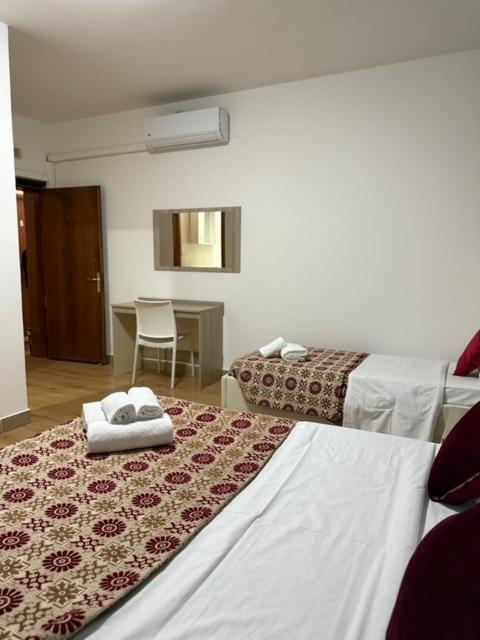 Ca Felisati Venice - Camera Tripla con Bagno Privato - 4