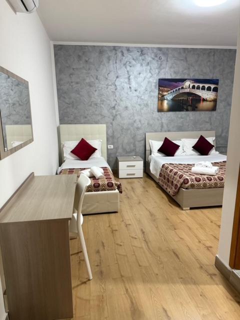 Ca Felisati Venice - Camera Tripla con Bagno Privato - 5