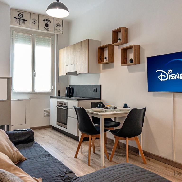 Savona Old Town - Free WIFI - Cruises 10 mins - One-Bedroom Apartment - 3