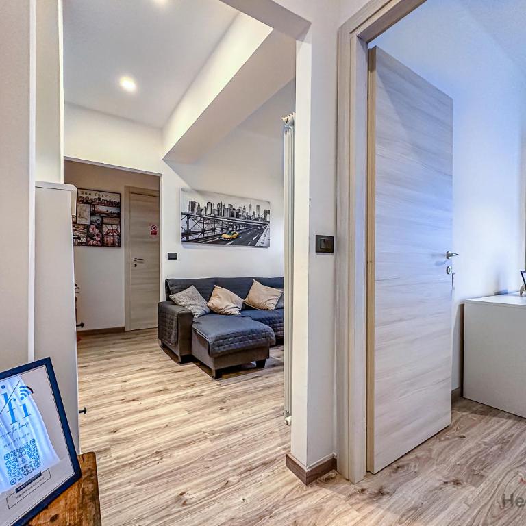 Savona Old Town - Free WIFI - Cruises 10 mins - One-Bedroom Apartment - 9