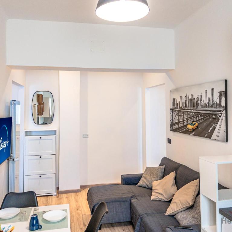 Savona Old Town - Free WIFI - Cruises 10 mins - One-Bedroom Apartment - 8