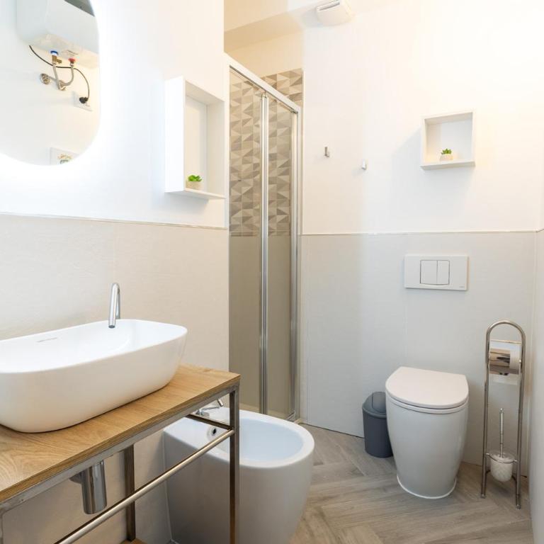 Urban Rooms - Camera Matrimoniale con Bagno Privato - 10