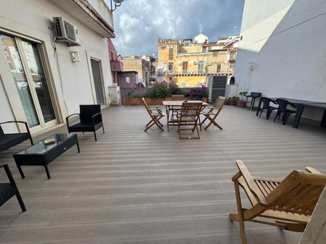 Suite con terrazza in centro storico - Superior Apartment - 1