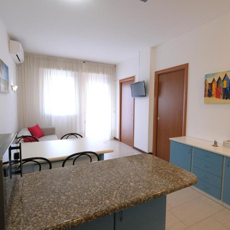 San Diego PIAZZA BRESCIA 150M dal mare Family Apartment - Appartamento con 2 Camere da Letto - 4