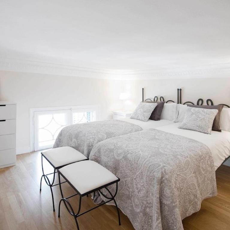 You Stylish El Born Apartments - Superior Three-Bedroom Apartment - Carrer València - 6