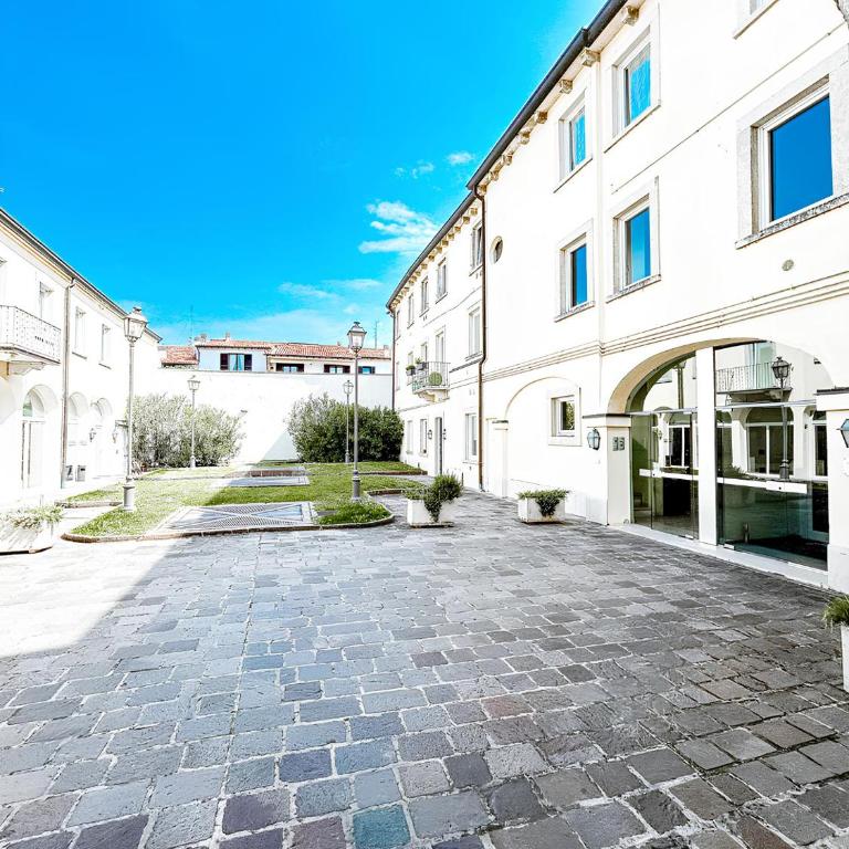 Delizioso Bilocale Open Space - Appartamento con 2 Camere da Letto - 6