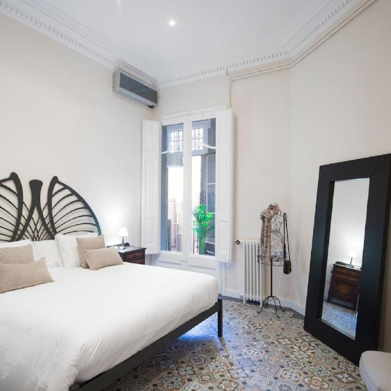 You Stylish El Born Apartments - Superior Three-Bedroom Apartment - Carrer València - 10