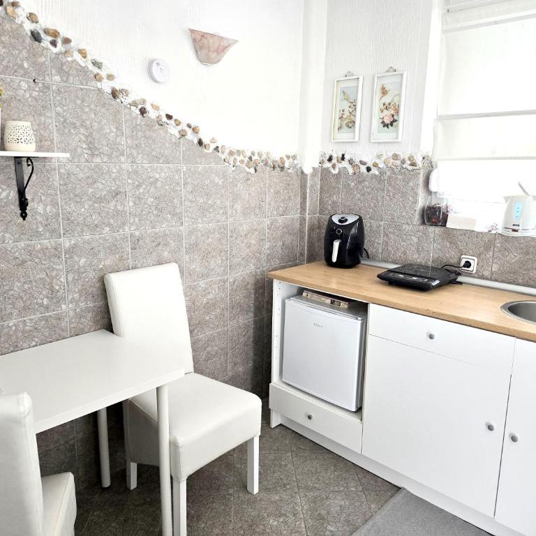 Angelina 03. - Apartman sa 1 Spavaćom Sobom i Pogledom na Vrt - 29