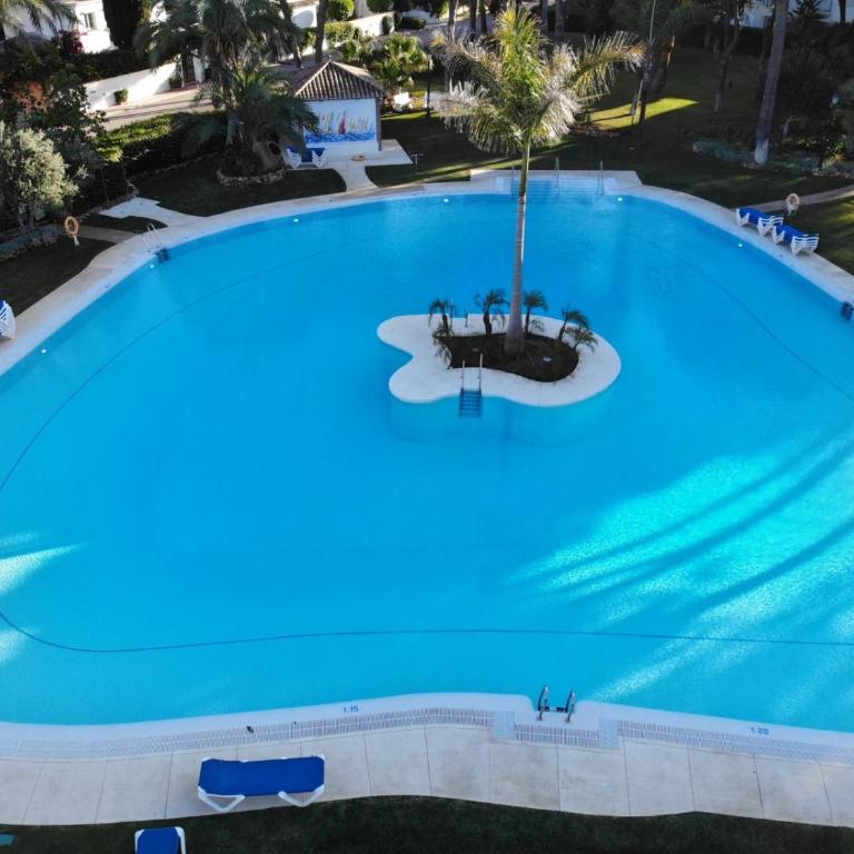 Bohemian Chic appartement famille plage et 5 piscines - Two-Bedroom Apartment with Pool View - 40
