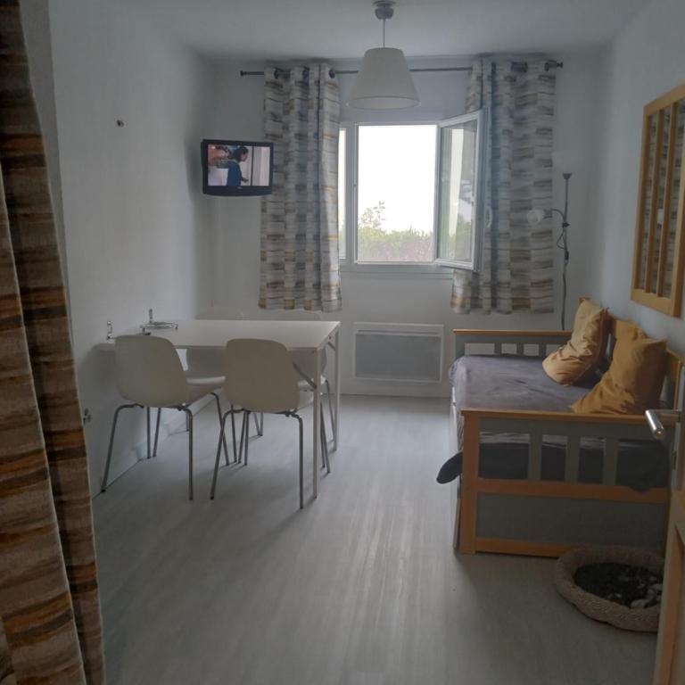 Appart en Location saisonnière -Equipé PMR-Résidence ILE D'OR - Apartment mit 1 Schlafzimmer - 3