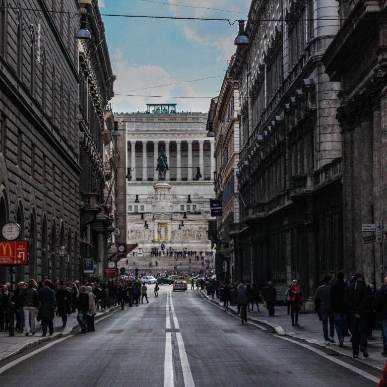 Dimora storica Palazzo Marescalchi Belli - Appartamento Domus Ara Pacis con 2 Camere da Letto - 55