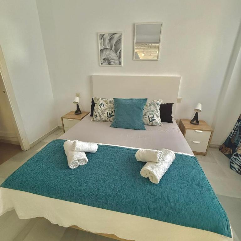 Primera Linea del Mar - Acceso Directo Playa Carihuela -By Budha Apartments - Apartamento de 1 dormitorio - 58