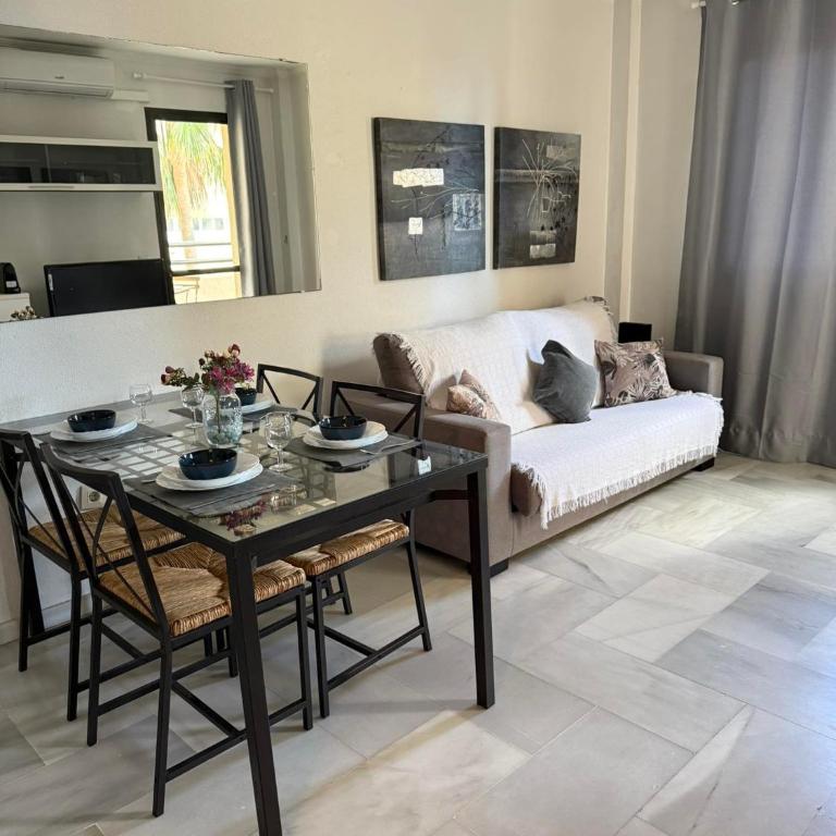 Primera Linea del Mar - Acceso Directo Playa Carihuela -By Budha Apartments - Apartamento de 1 dormitorio - 60