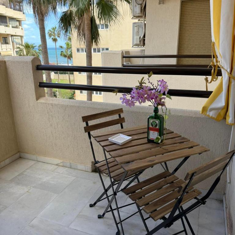 Primera Linea del Mar - Acceso Directo Playa Carihuela -By Budha Apartments - Apartamento de 1 dormitorio - 61