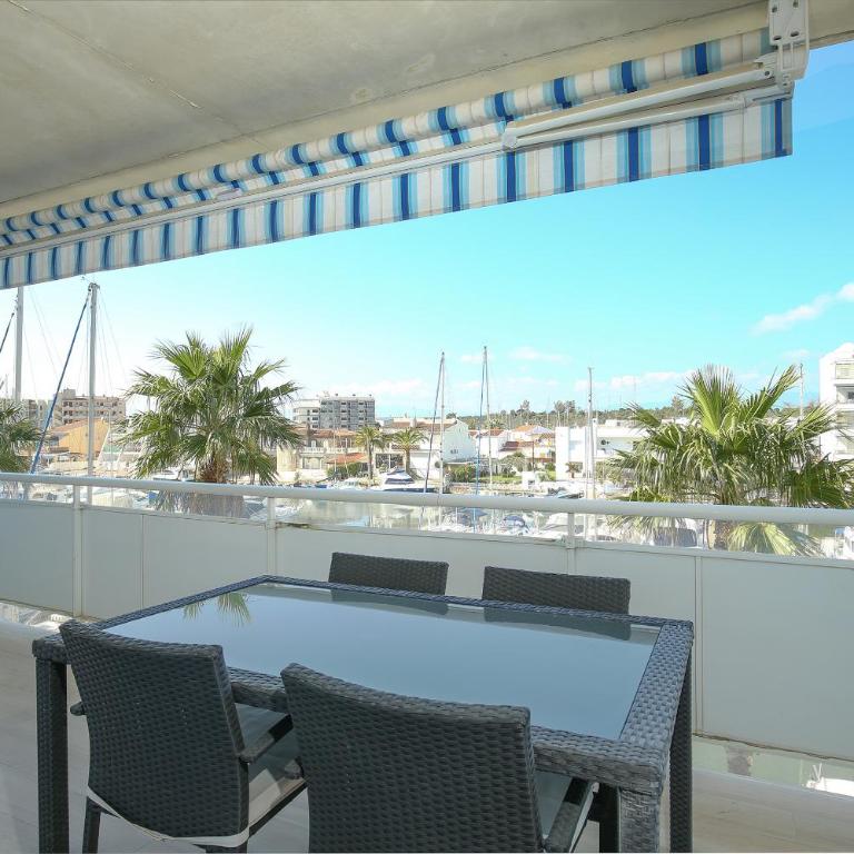 V031 - Port Canigo - Two-Bedroom Apartment - 15